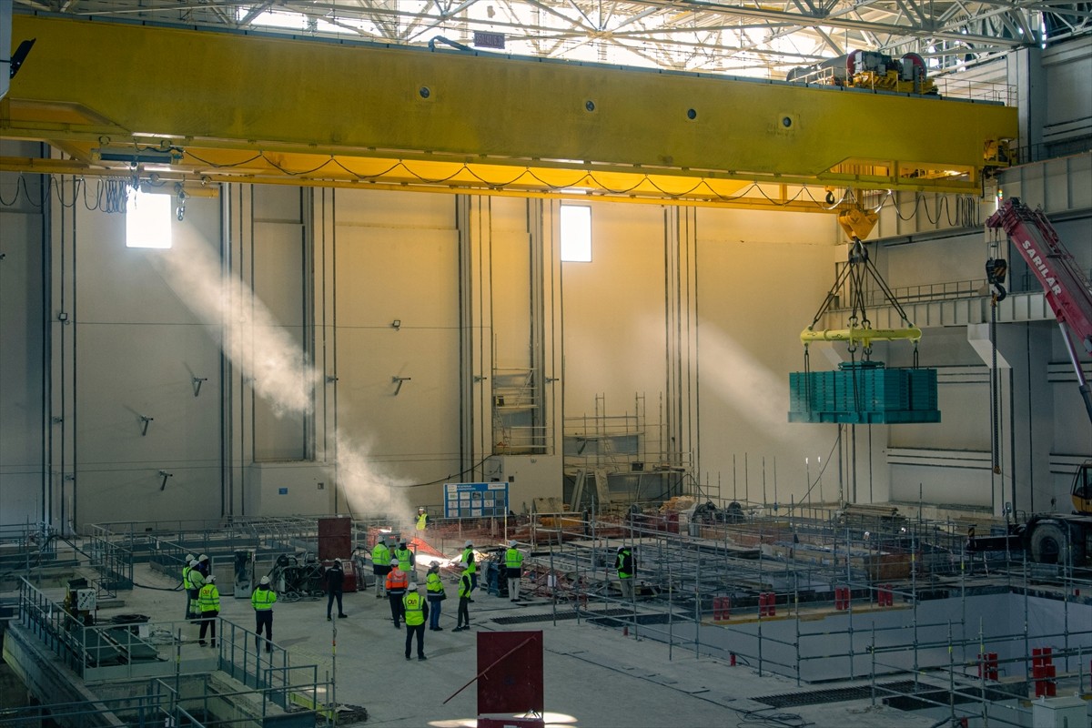 Mersin'de yapımı devam eden Akkuyu Nükleer Güç Santrali'nde (NGS), ikinci güç ünitesinin makine...
