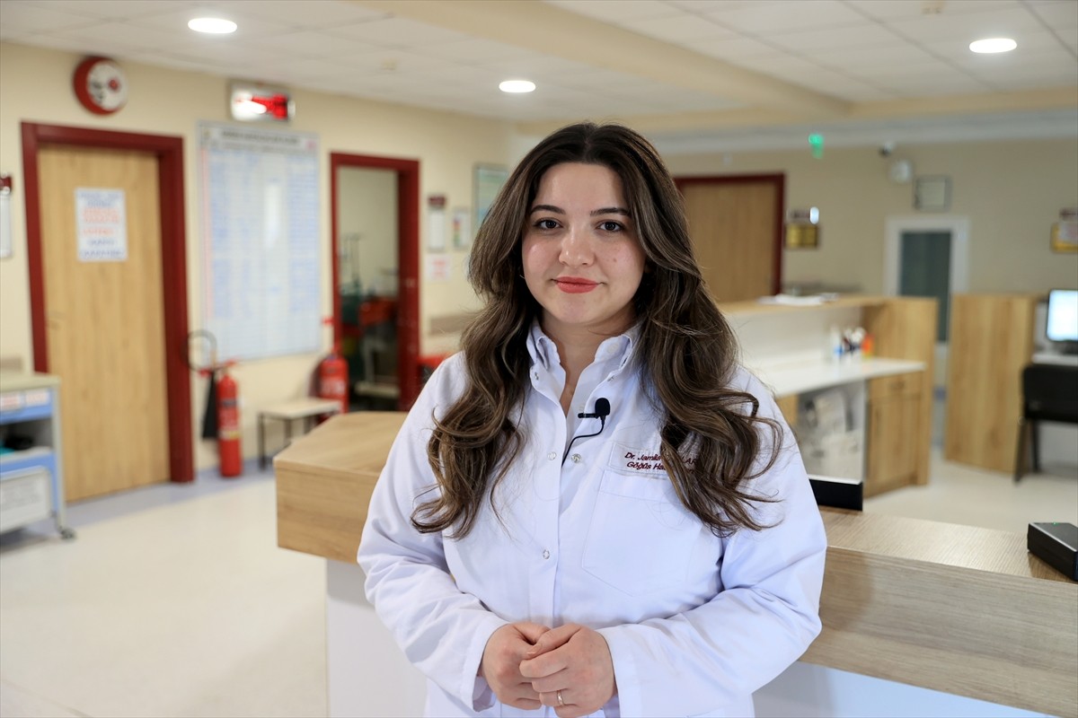 Trakya Üniversitesi (TÜ) Tıp Fakültesi Hastanesi Göğüs Hastalıkları Kliniğinde görev yapan yabancı...