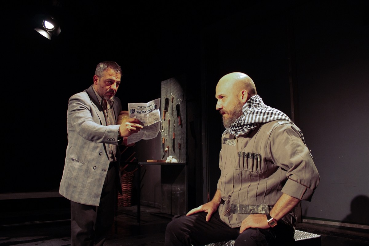 Türkiye'nin profesyonel üniversite tiyatrosu olan Anadolu Üniversitesi bünyesindeki Tiyatro...