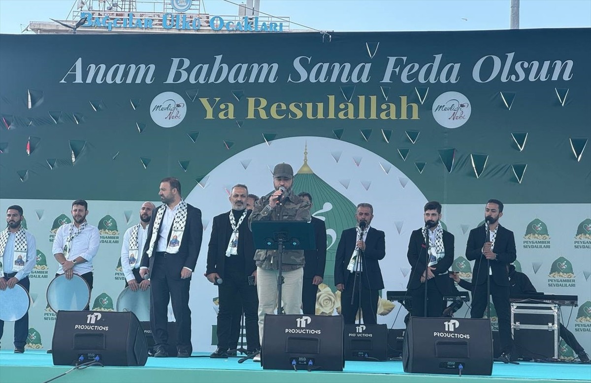 Bağcılar'da Peygamber Sevdalıları Vakfı tarafından "Mevlid-i Nebi" etkinliği düzenlendi.