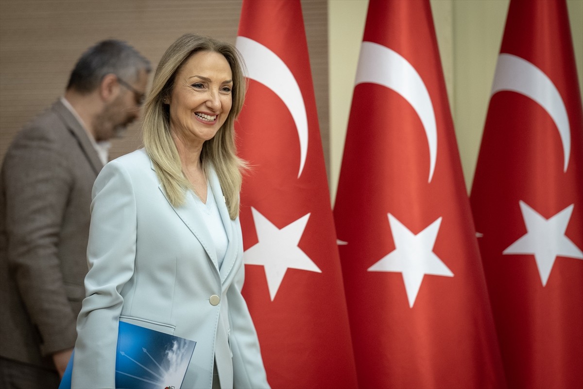 CHP Genel Başkan Yardımcısı Aylin Nazlıaka, parti genel merkezinde 23 Nisan Ulusal Egemenlik ve...