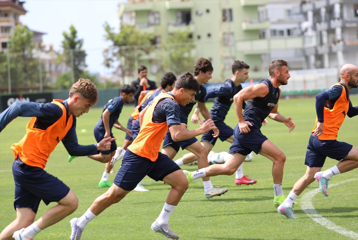 Corendon Alanyaspor, Trendyol Süper Lig'in 34. haftasında 3 Mayıs Cumartesi günü sahasında...