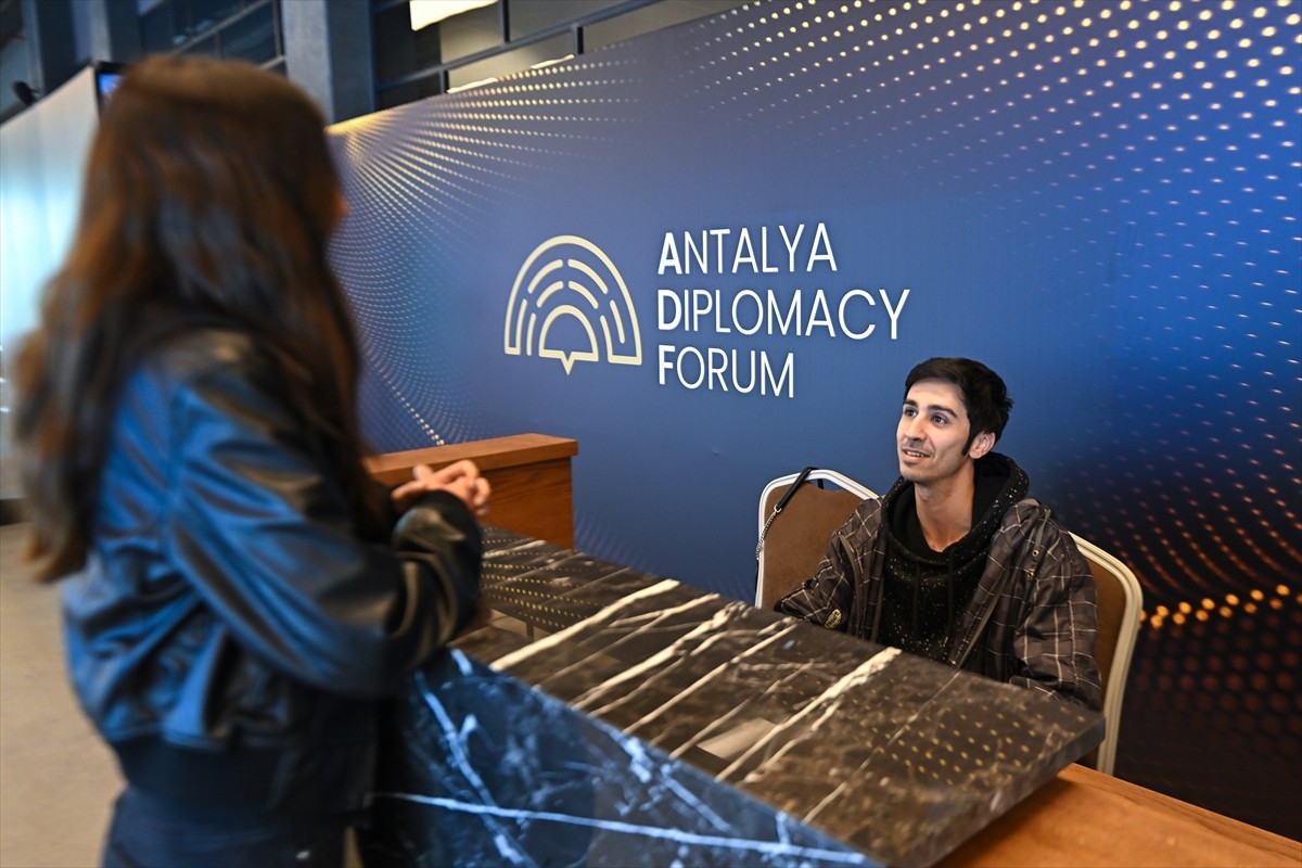 Cumhurbaşkanı Recep Tayyip Erdoğan'ın himayelerinde ve Dışişleri Bakanlığının ev sahipliğinde...