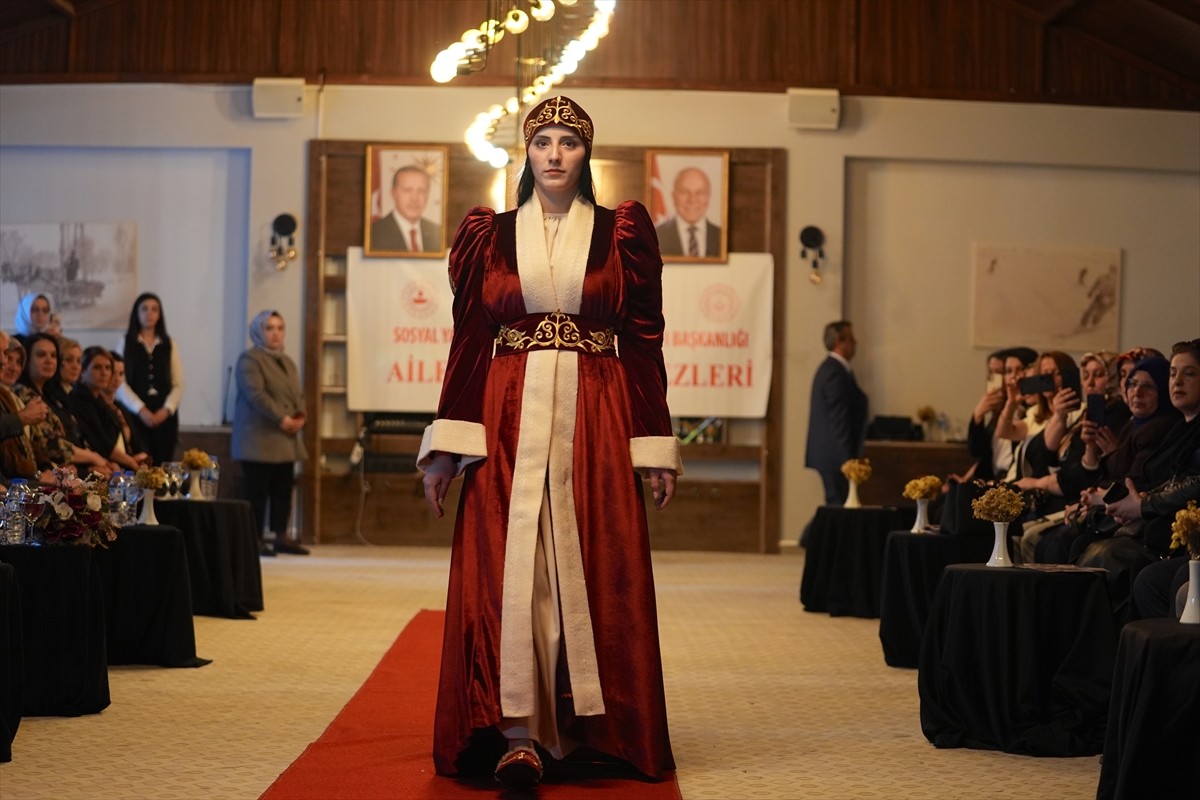 Ekonomik İşbirliği Teşkilatı (EİT) tarafından "2025 Turizm Başkenti" ilan edilen Erzurum'da...