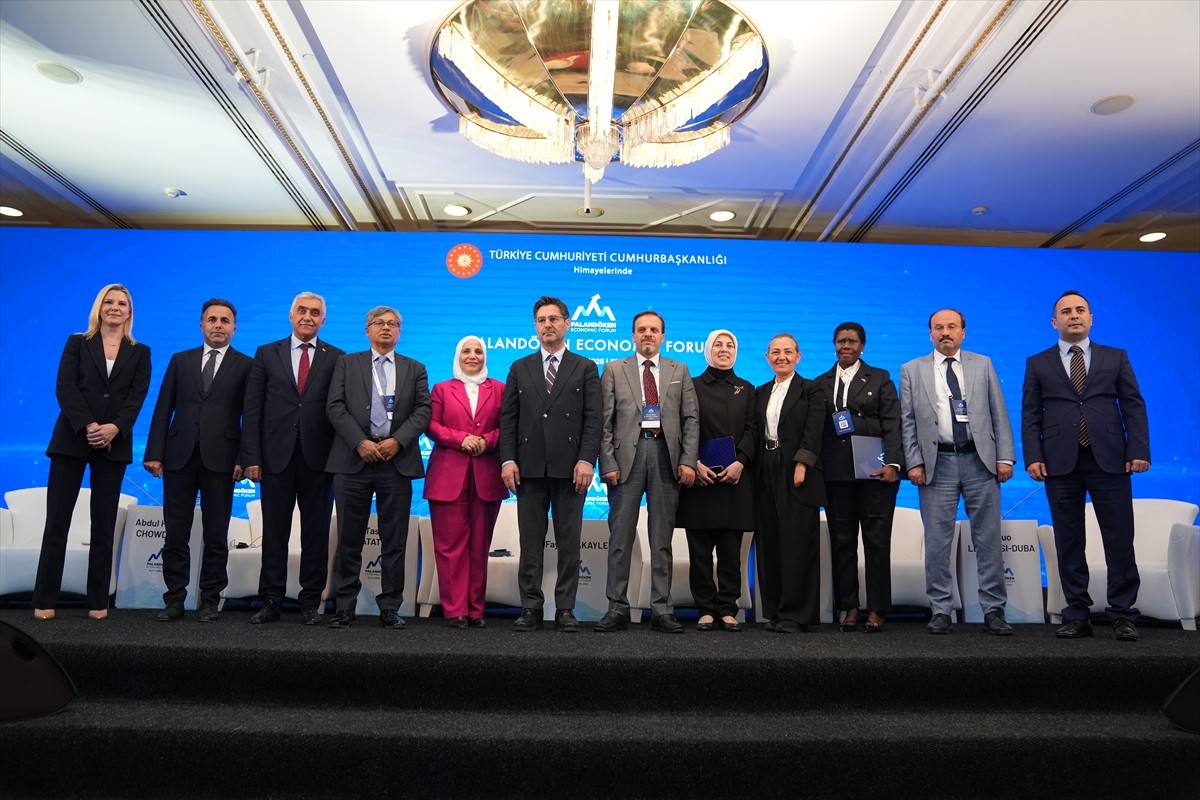 Ekonomik İşbirliği Teşkilatı (EİT) tarafından "2025 Turizm Başkenti" ilan edilen Erzurum'da ilk...