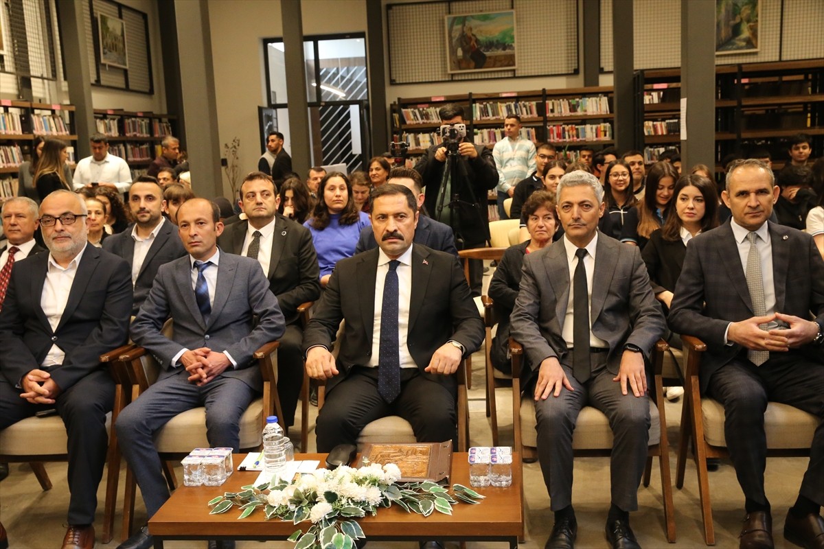 Hatay'da 6 Şubat 2023'teki depremlerde hasar alan Hatay Şehir Müzesi'nin restore edilmesiyle...