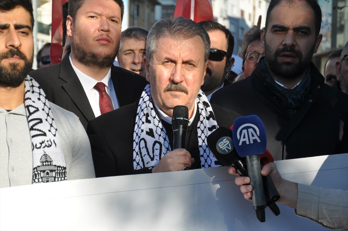 İnsan Hak ve Hürriyetleri (İHH) Eskişehir İnsani Yardım Derneği tarafından Gazze'ye destek için...