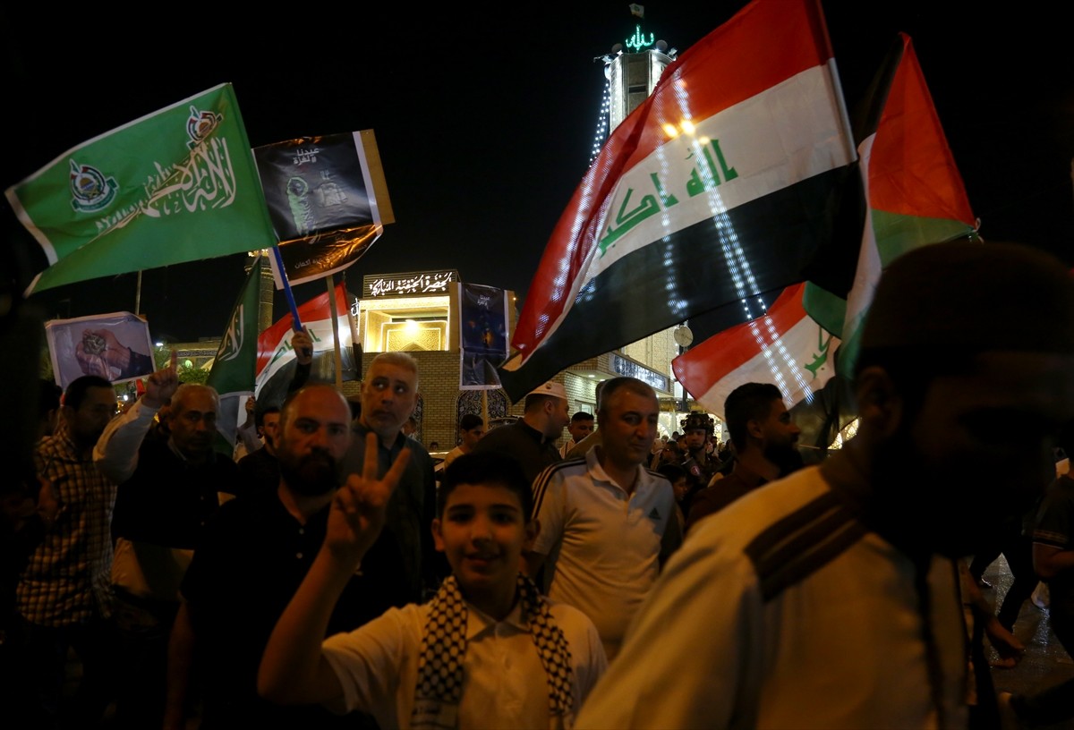 Irak’ın başkenti Bağdat’ta, Gazze'yle dayanışma için düzenlenen gösteride İsrail’in saldırıları...