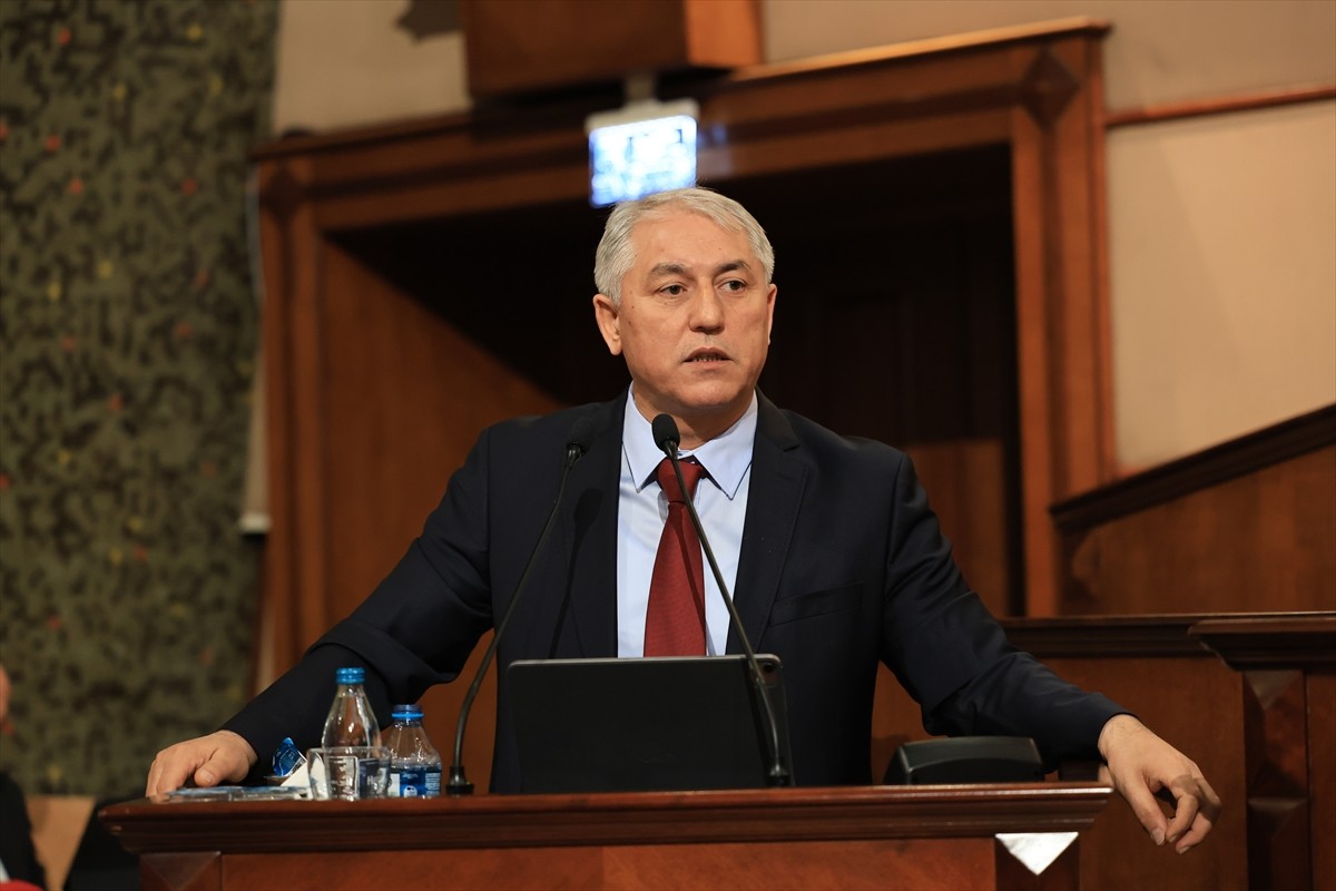 İstanbul Büyükşehir Belediyesi (İBB) Meclisi nisan ayı toplantılarının üçüncü oturumu, Meclis 2....