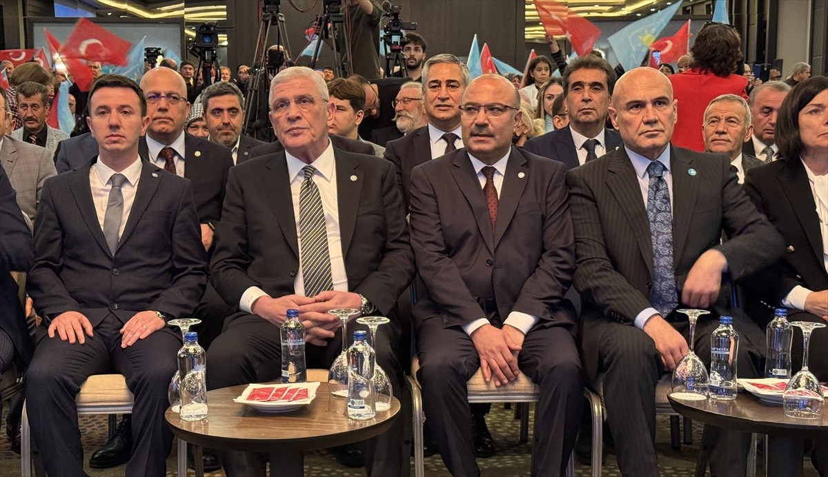 İYİ Parti Genel Başkanı Müsavat Dervişoğlu (sol 2), İYİ Parti Konya İl Başkanlığı tarafından bir...