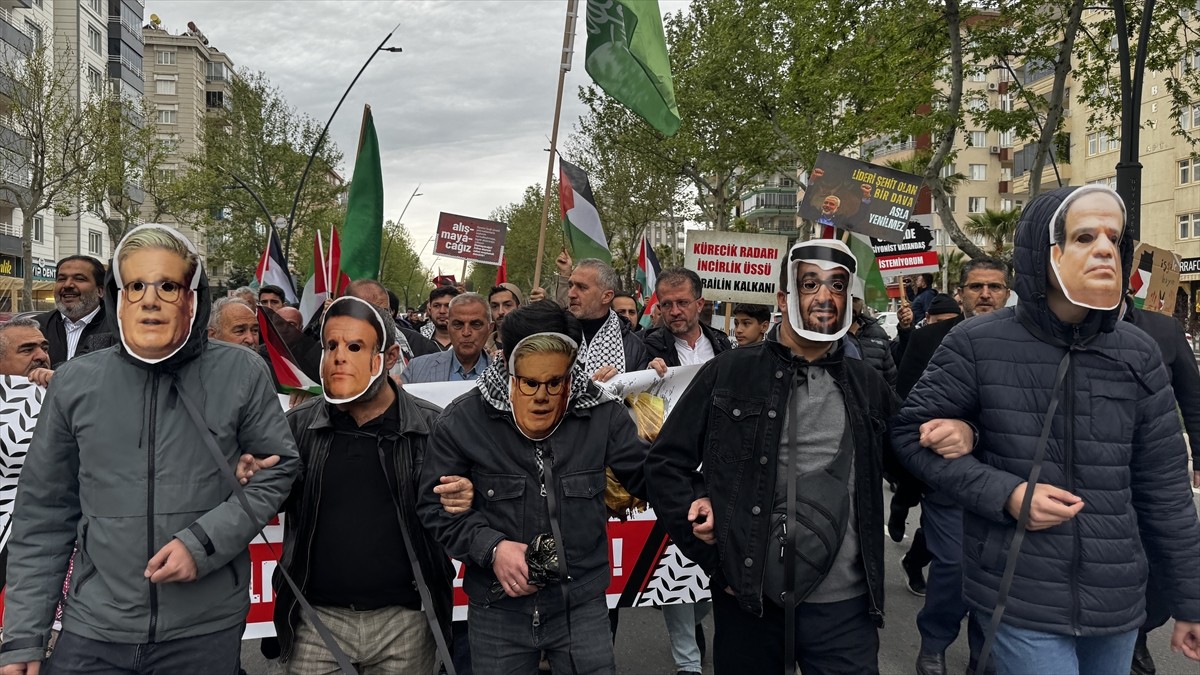  Kahramanmaraş'ta, İslam Dünyası Dayanışma Platformu Kahramanmaraş İl Temsilciği öncülüğünde...