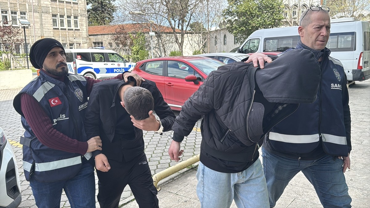 Samsun'un Atakum ilçesinde alacağını istemek için gittiği iş yerinde tüfekle ateş edilen kişi...