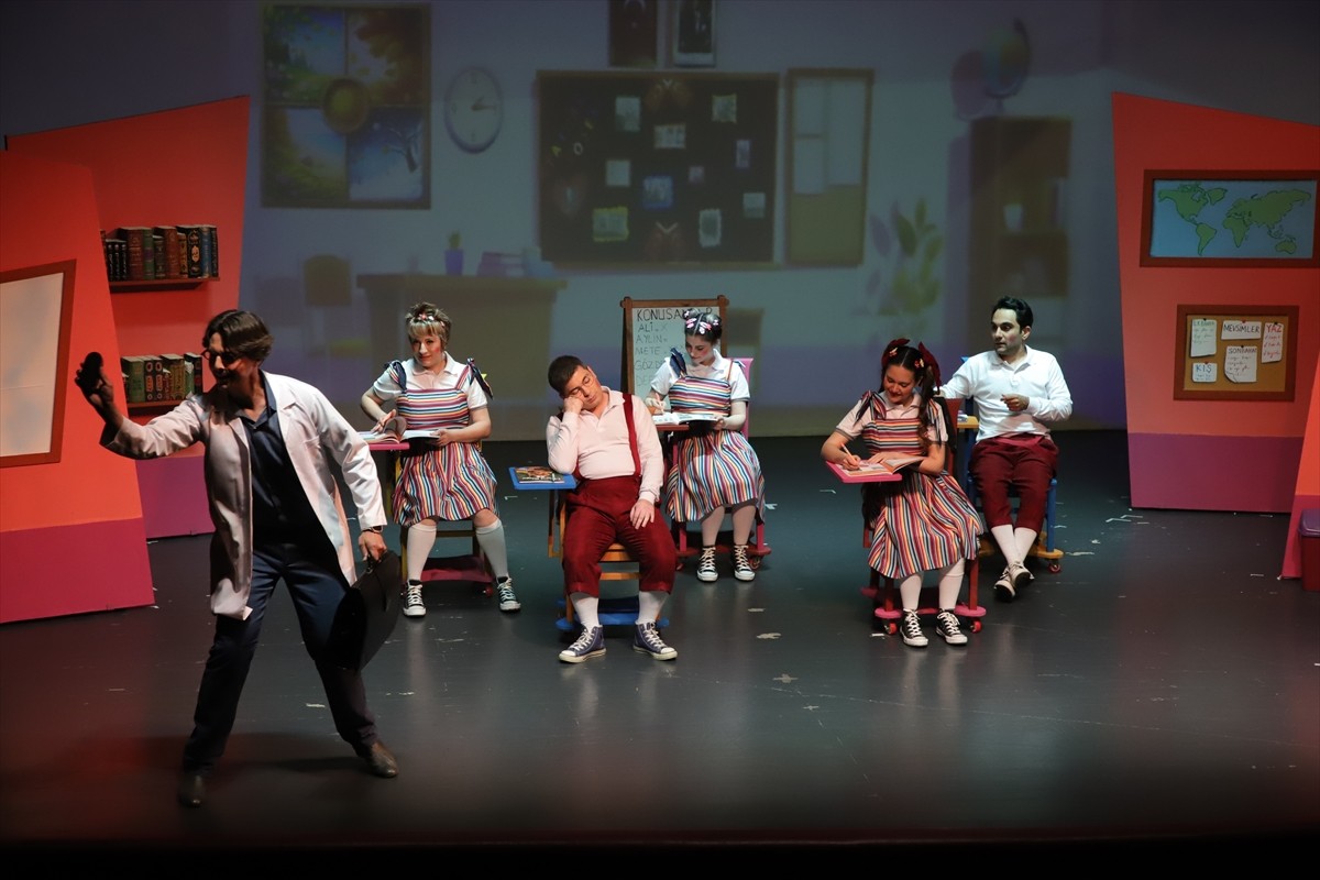 Samsun Devlet Opera ve Balesi (SAMDOB), "Okulumuz Orman" çocuk oyununu yarın, 23 Nisan Ulusal...