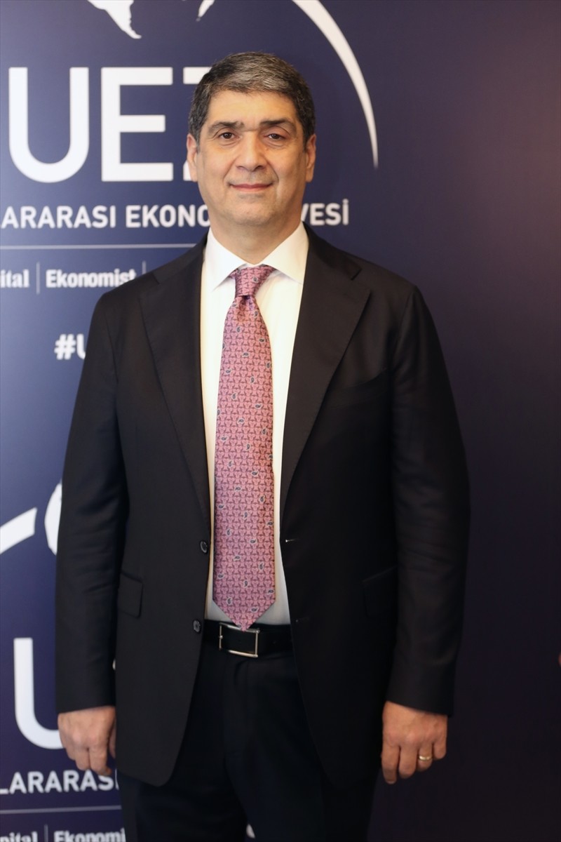 Türkiye Kalkınma ve Yatırım Bankası (TKYB) Genel Müdürü İbrahim Halil Öztop, AA muhabirine...