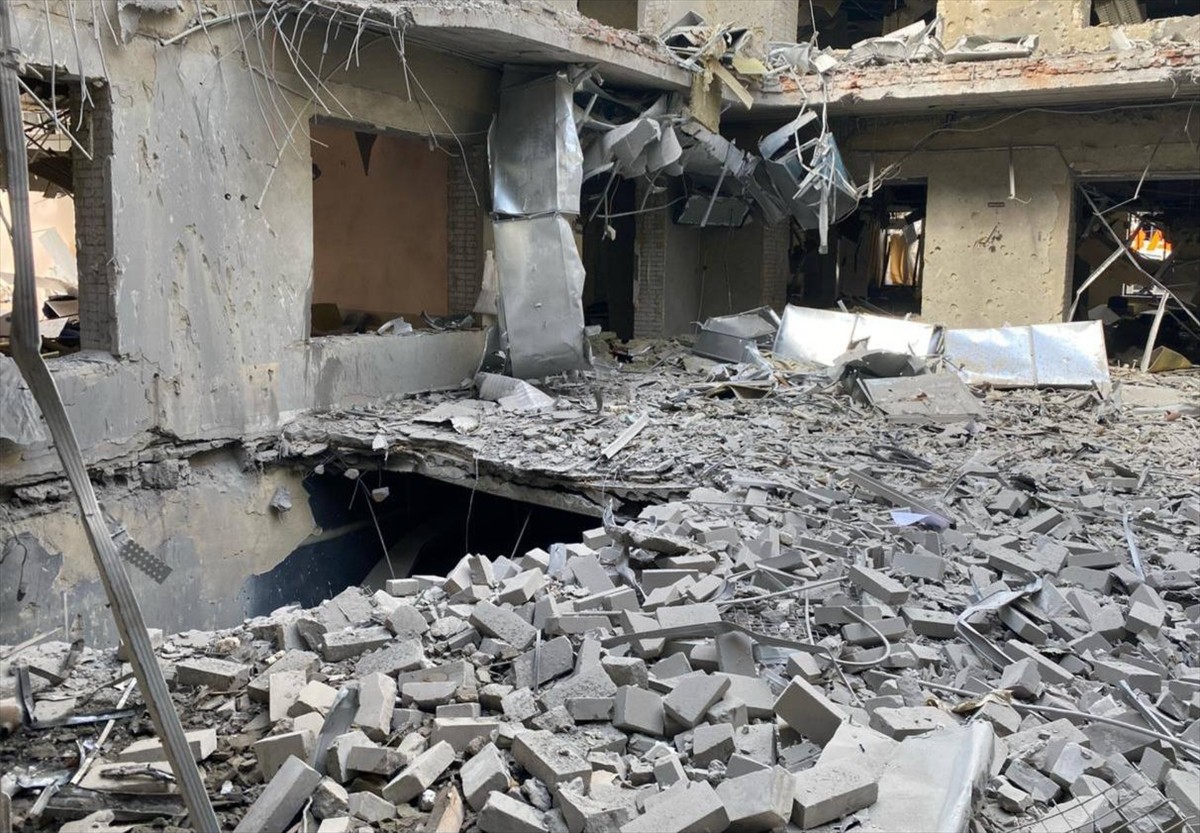 Ukrayna İçişleri Bakanı İgor Klimenko, Rus ordusunun Sumi kentine düzenlediği balistik füze...