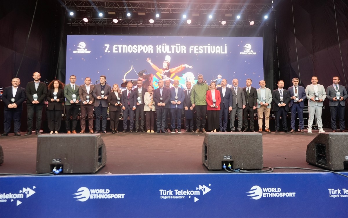 7. Etnospor Kültür Festivali, madalya ve sertifikaların dağıtıldığı kapanış töreniyle tamamlandı....