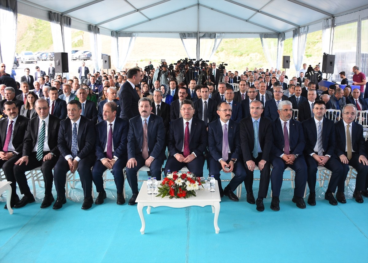 Adalet Bakanı Yılmaz Tunç, Samsun Adli Tıp Grup Başkanlığı Hizmet Binası'nın açılış törenine...