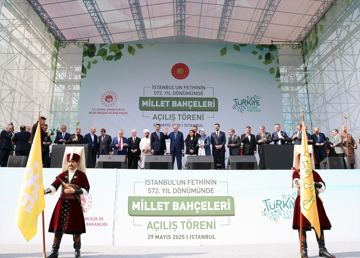 Cumhurbaşkanı Recep Tayyip Erdoğan, Beykoz Millet Bahçesi'nde, "İstanbul'un Fethi'nin 572. Yıl...