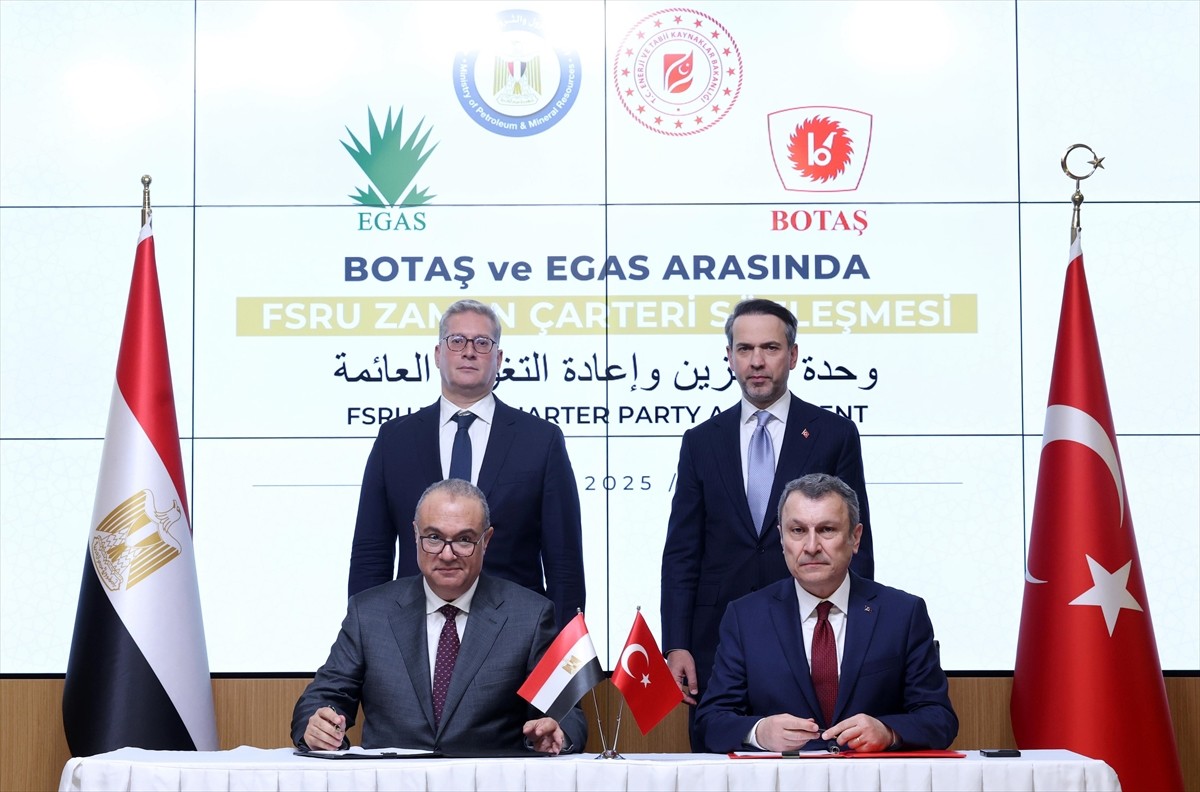 Enerji ve Tabii Kaynaklar Bakanı Alparslan Bayraktar, Mısır Petrol ve Maden Kaynakları Bakanı...