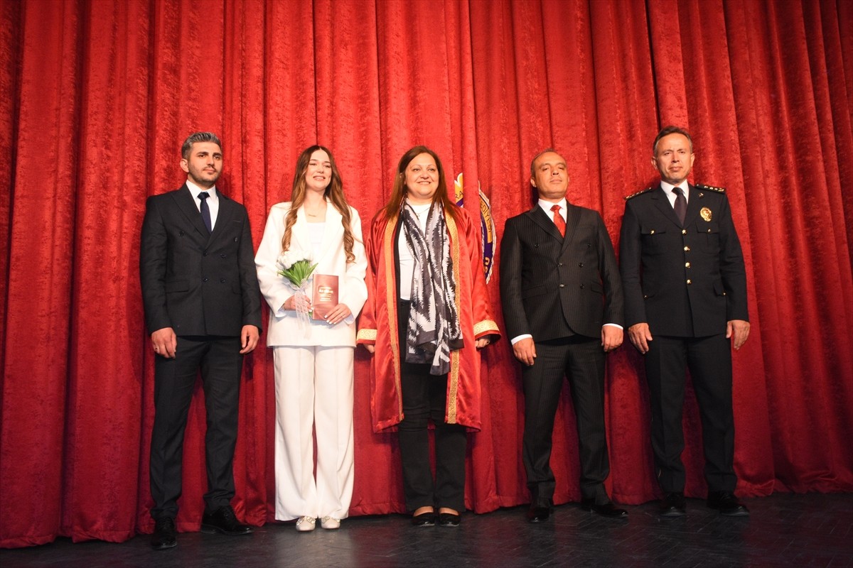 Evliliğe ilk adımı atacak çok sayıda çiftin nikah günü olarak 05.05. 2025’i tercih etmesi...