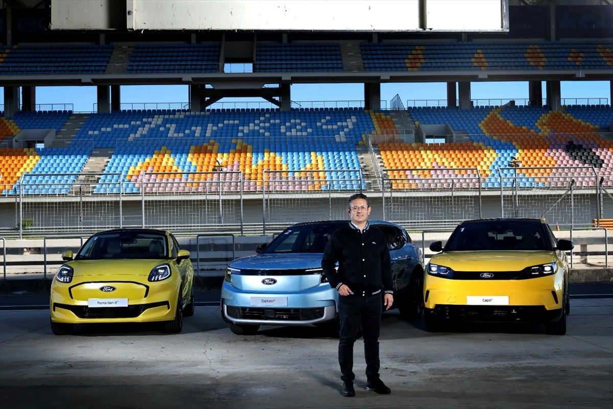 Ford Türkiye, İstanbul Park Yarış Pisti'nde yeni elektrikli binek ve ticari araçlarını tanıttığı...