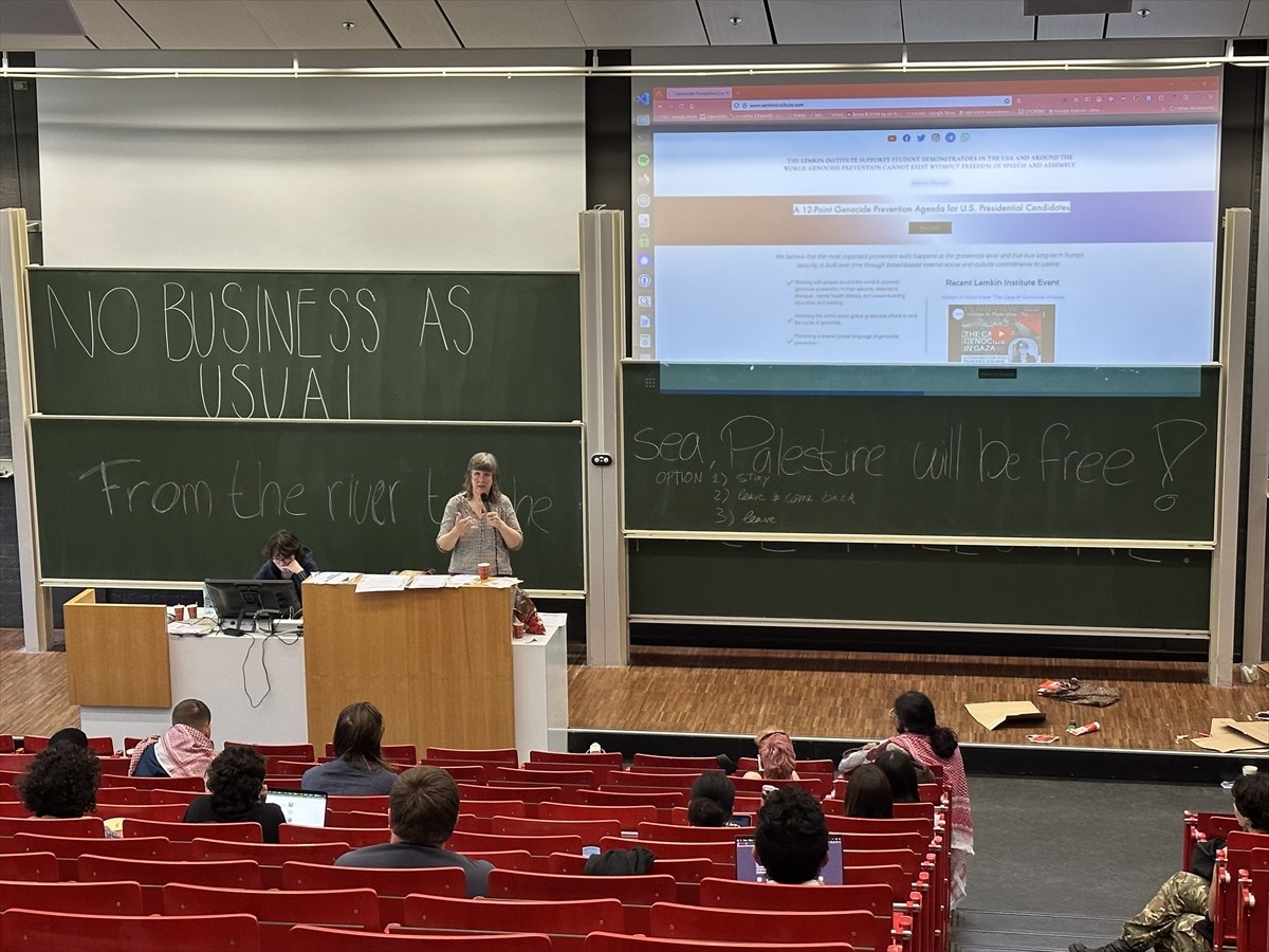 Hollanda'da farklı üniversitelerde Filistin destekçilerinin İsrailli akademik kurumlarla...