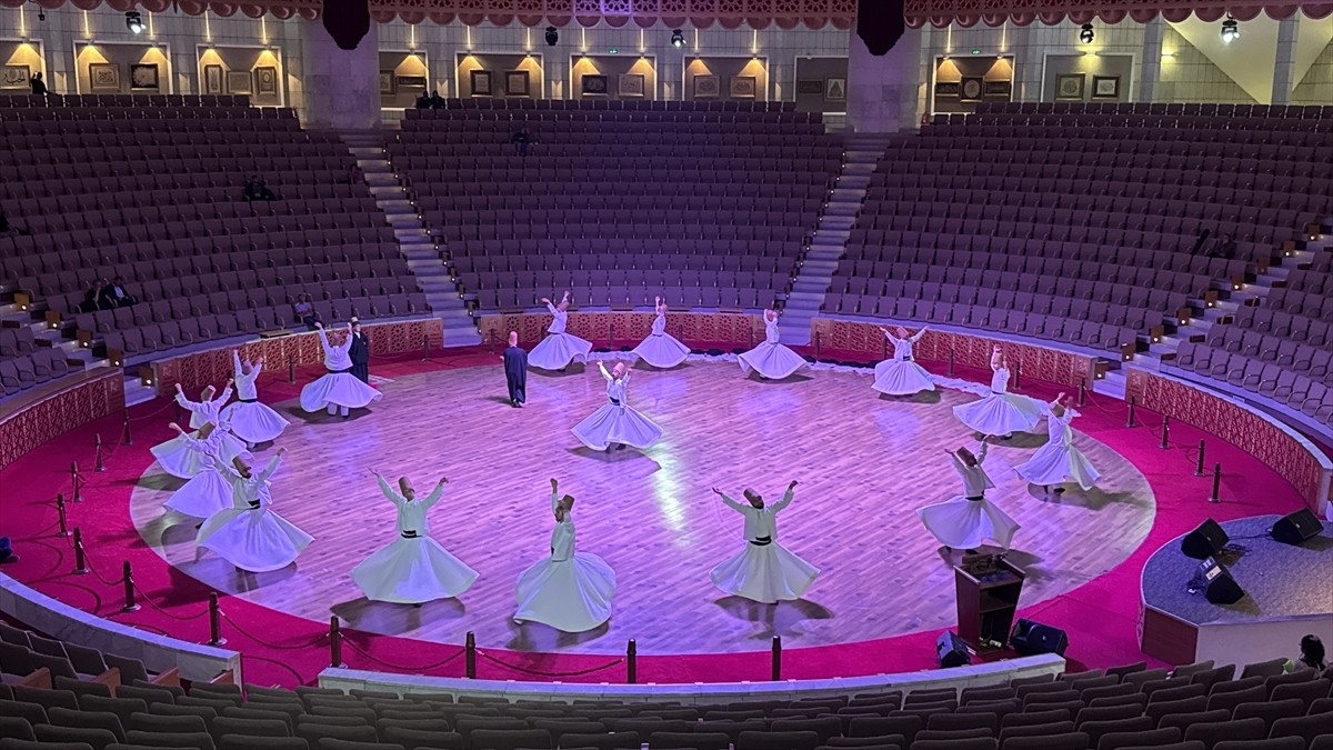  Hz. Mevlana ile ailesinin 797 yıl önce kente gelişinin kutlandığı "Teşrif-i Mevlana" etkinlikleri...