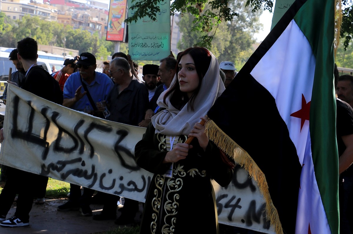 İnsanlık tarihinin acı olaylarından biri olarak kabul edilen Çerkes Sürgünü'nün 161. yılı...