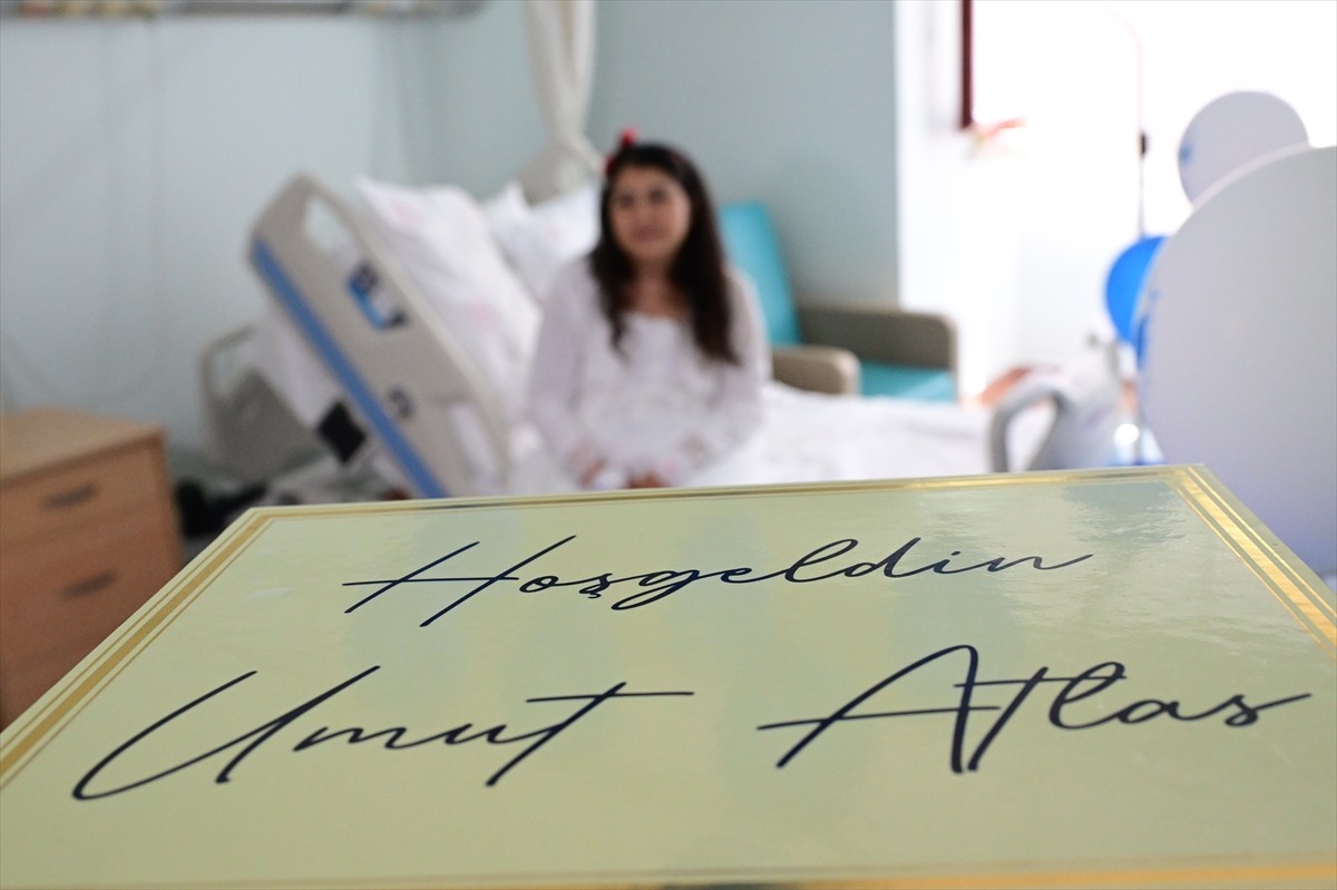 İstanbul'da 2018'de akciğer nakliyle hayata tutunan 37 yaşındaki Ayfer Sarıtaş, doktorların riskli...