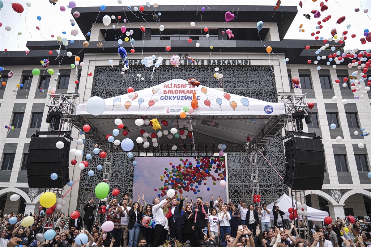 İstanbul'da, babasının sosyal medyadan yaptığı çağrıya cevap veren binlerce kişi, 8 aylıkken...