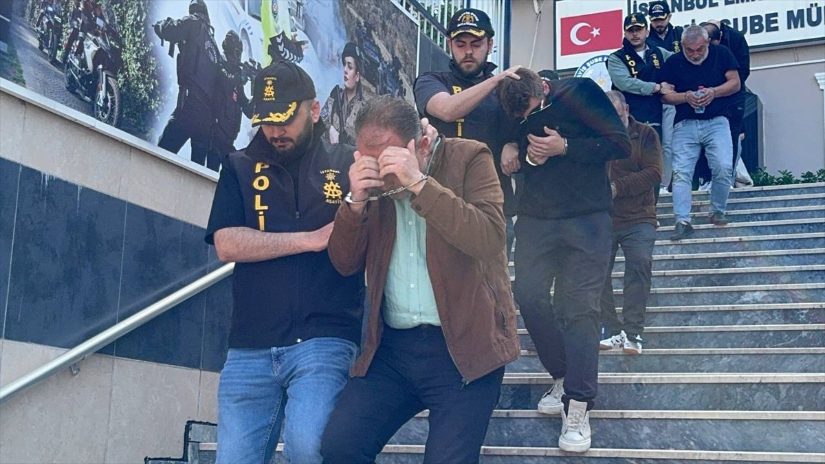 İstanbul'da düzenlenen "change" araç operasyonunda 9 şüpheli gözaltına alındı, zanlıların eksperde...