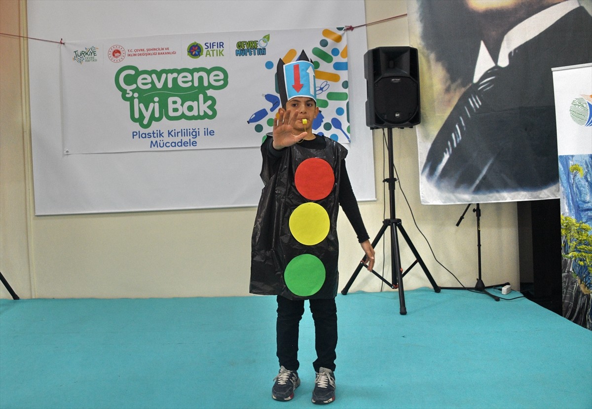 Kastamonu'da ilkokul öğrencileri, "Doğa savaşçıları" uluslararası E-twinning projesi kapsamında...