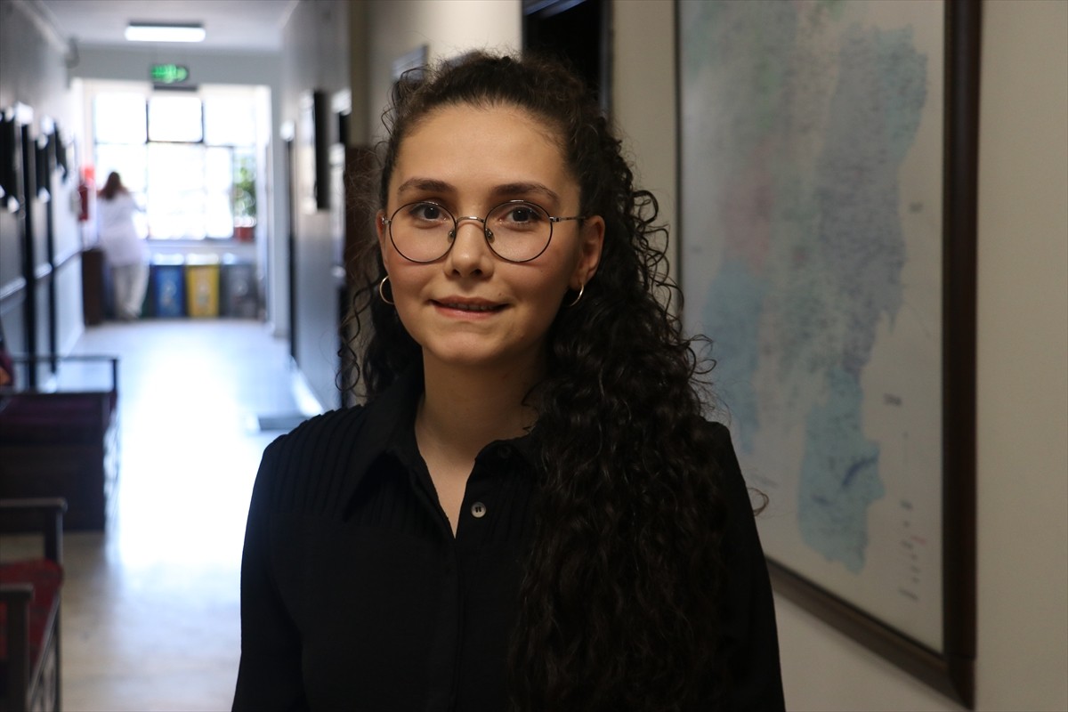 Kastamonu'da Sağlıklı Hayat Merkezi'nde diyetisyene giden 66 yaşındaki Nihal Baltacı (fotoğrafta)...