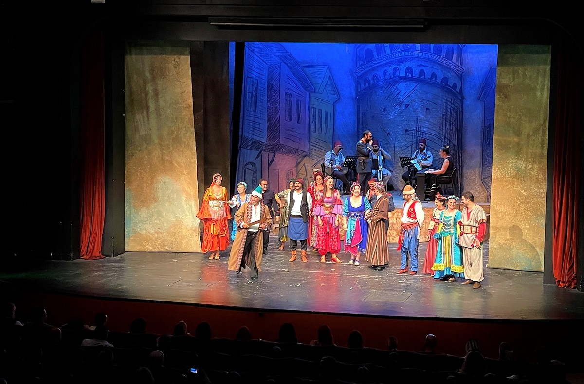 Konya'da, Devlet Tiyatrolarınca düzenlenen "17. Bin Nefes Bir Ses Uluslararası Türkçe Tiyatro...