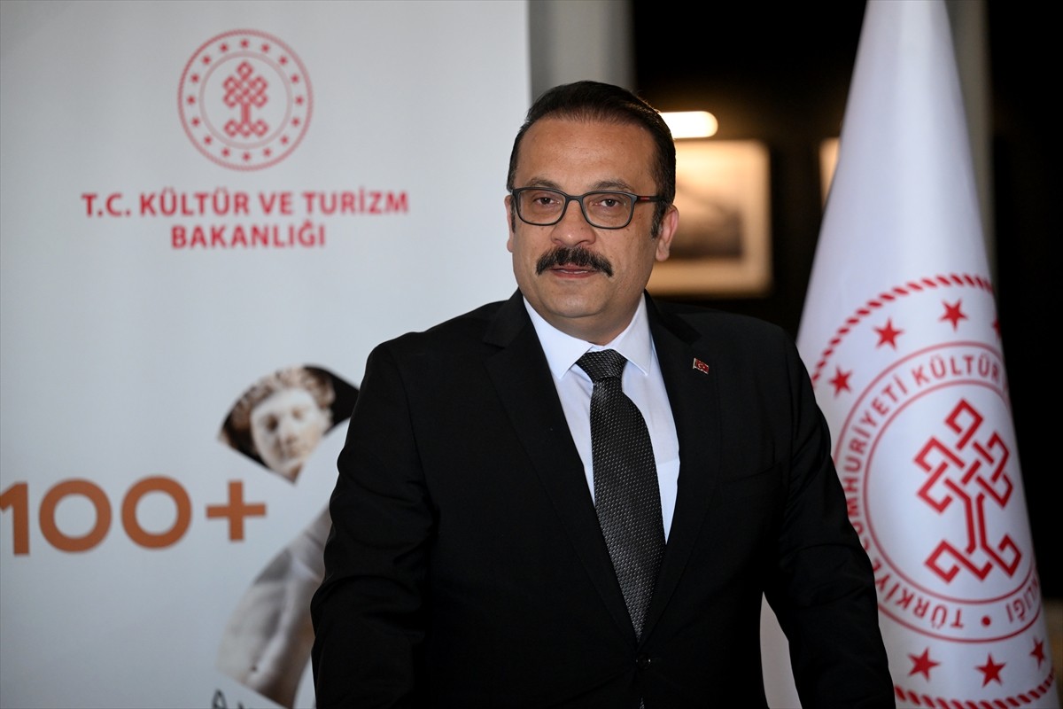 Kültür ve Turizm Bakanlığının öncülüğünde Ankara Etnografya Müzesi'nde hazırlanan "Anadolu:...