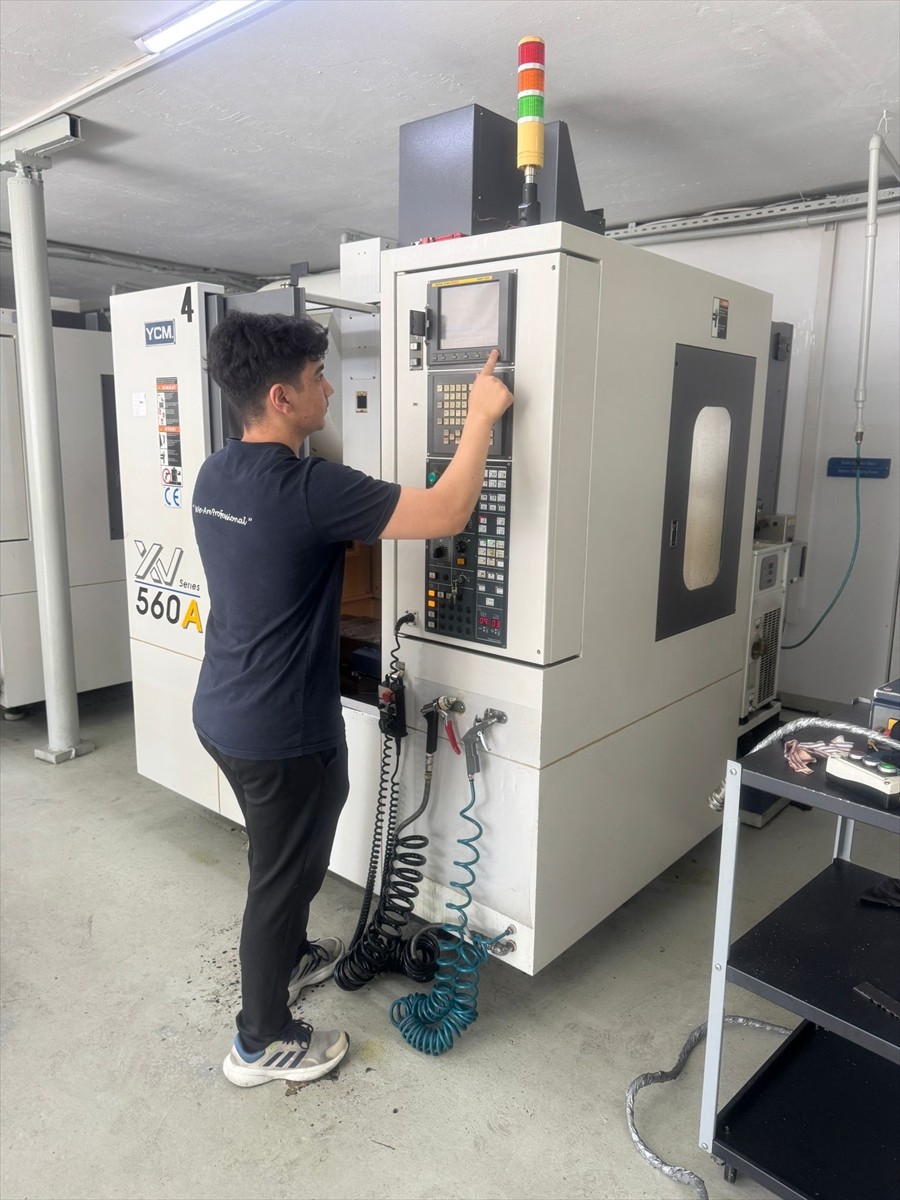 Kurduğu triko imalat şirketinde kullanılan makine yedek parçalarının yerli üretiminin yapılmaması...