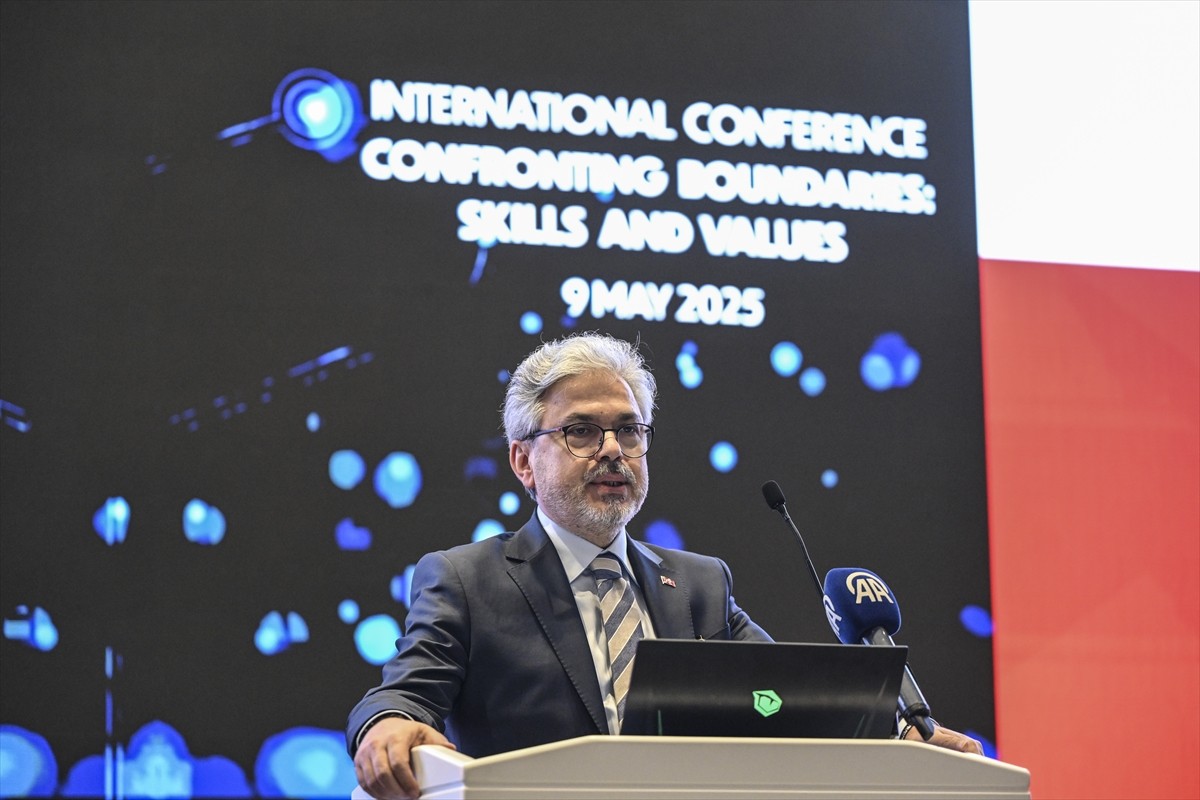 Milli Eğitim Bakan Yardımcısı Ömer Faruk Yelkenci, Milli Eğitim Bakanlığının ev sahipliğinde...