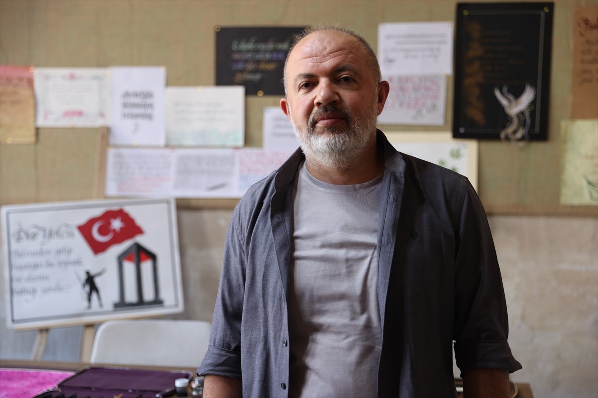 Nevşehir'de görev yapan 45 yaşındaki polis memuru Tarık Sakarya, iş stresinden uzaklaşmak ve...