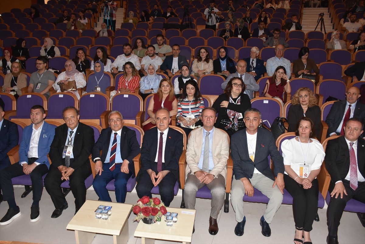 Ordu'da düzenlenen "3. Uluslararası Doğu Karadeniz Aile Hekimliği Kongresi"nin açılış töreni...