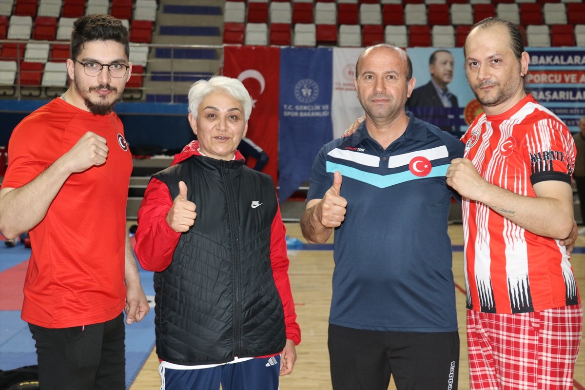 Paralimpik Karate Milli Takımı, 7-11 Mayıs'ta Ermenistan'ın başkenti Erivan'da düzenlenecek Avrupa...