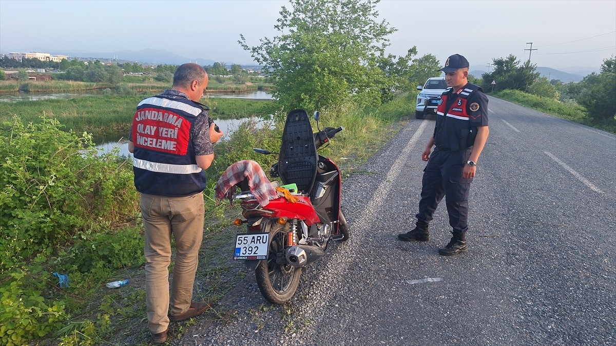 Samsun'un Bafra ilçesinde kayıp olarak aranan kişi, motosikletin devrilmesi sonucu yaralandı.