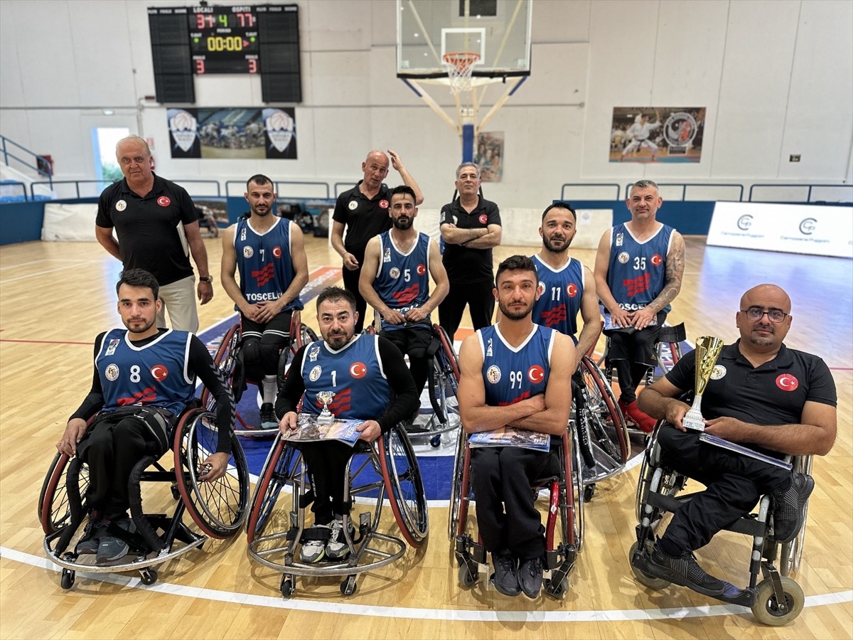 Tekerlekli Sandalye Basketbol Süper Ligi takımlarından Tosyalı İskenderun Engelliler Spor Kulübü...
