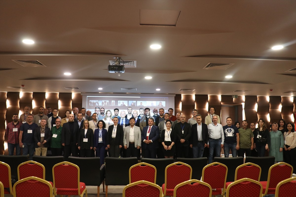 Trabzon'da "Karadeniz'de Sürdürülebilir Deniz Yetiştiriciliği: Sektörel İşbirlikleri ve Geleceğe...