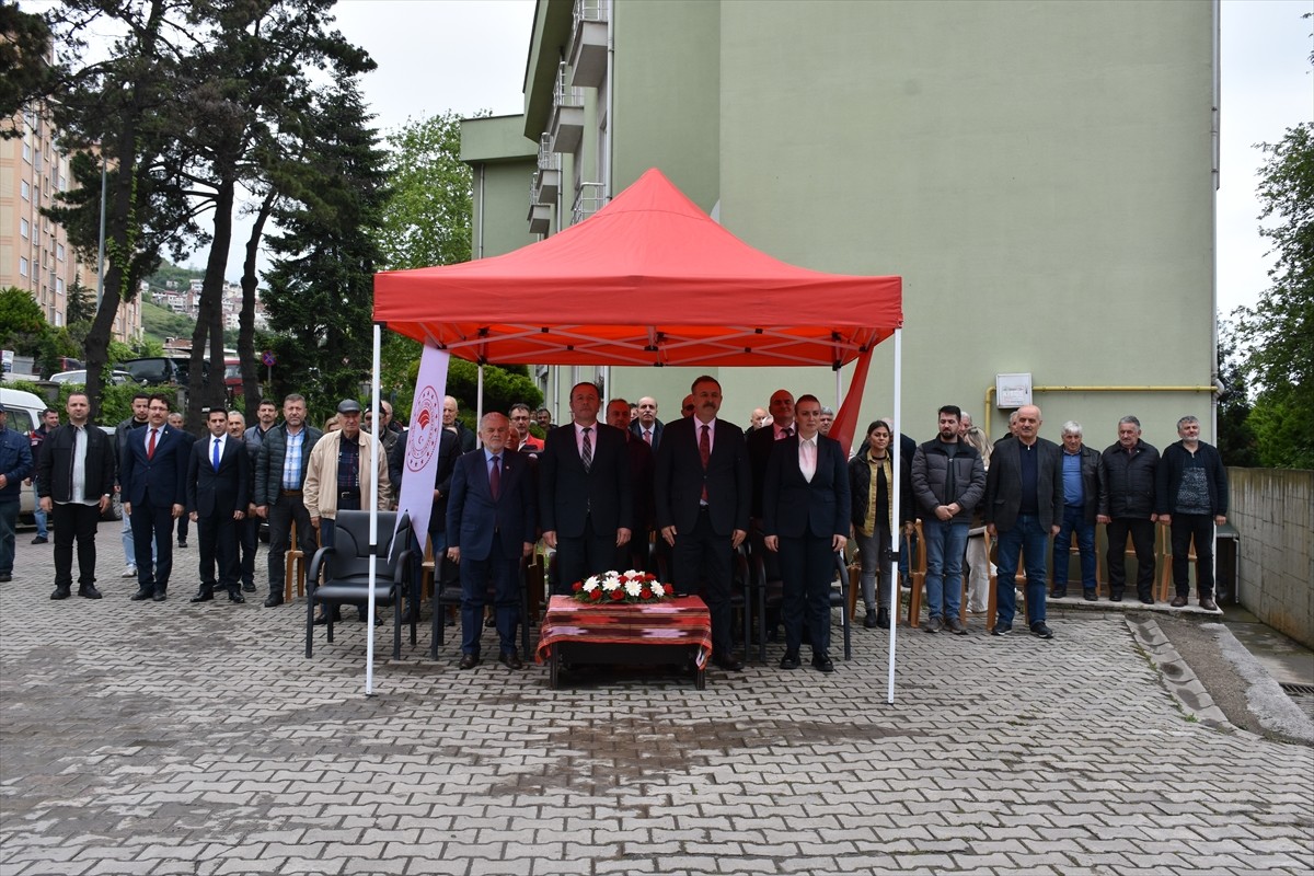 Trabzon Tarım ve Orman Müdürlüğünce "Sebzeciliği Geliştirme Projesi" kapsamında çiftçilere 260 bin...