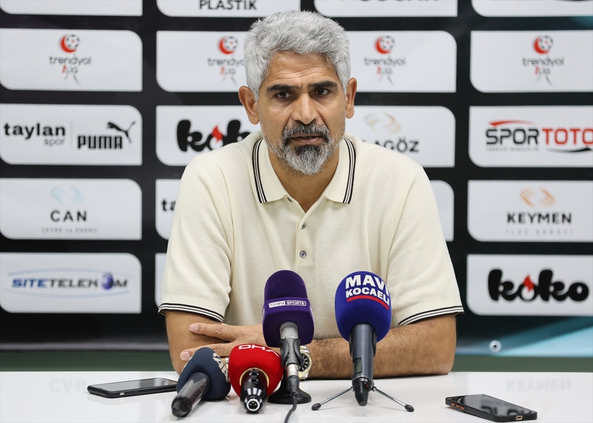 Trendyol 1. Lig'in 37. haftasında Alagöz Holding Iğdır FK, evinde konuk ettiği Kocaelispor'u 4-0...