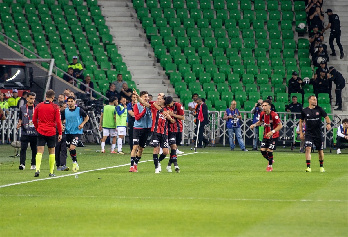 Trendyol 1. Lig play-off final maçında Solwie Energy Fatih Karagümrük ile Teksüt Bandırmaspor...