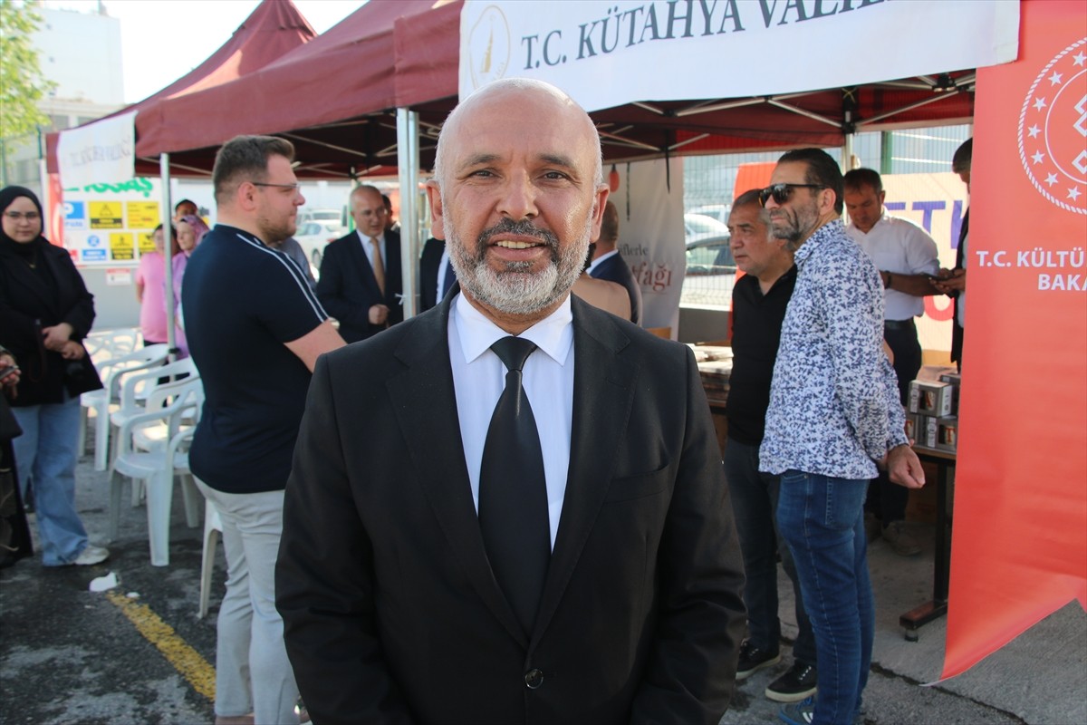 Türk Mutfağı Haftası kapsamında İstanbul-Antalya kara yolunun Kütahya'daki polis kontrol...