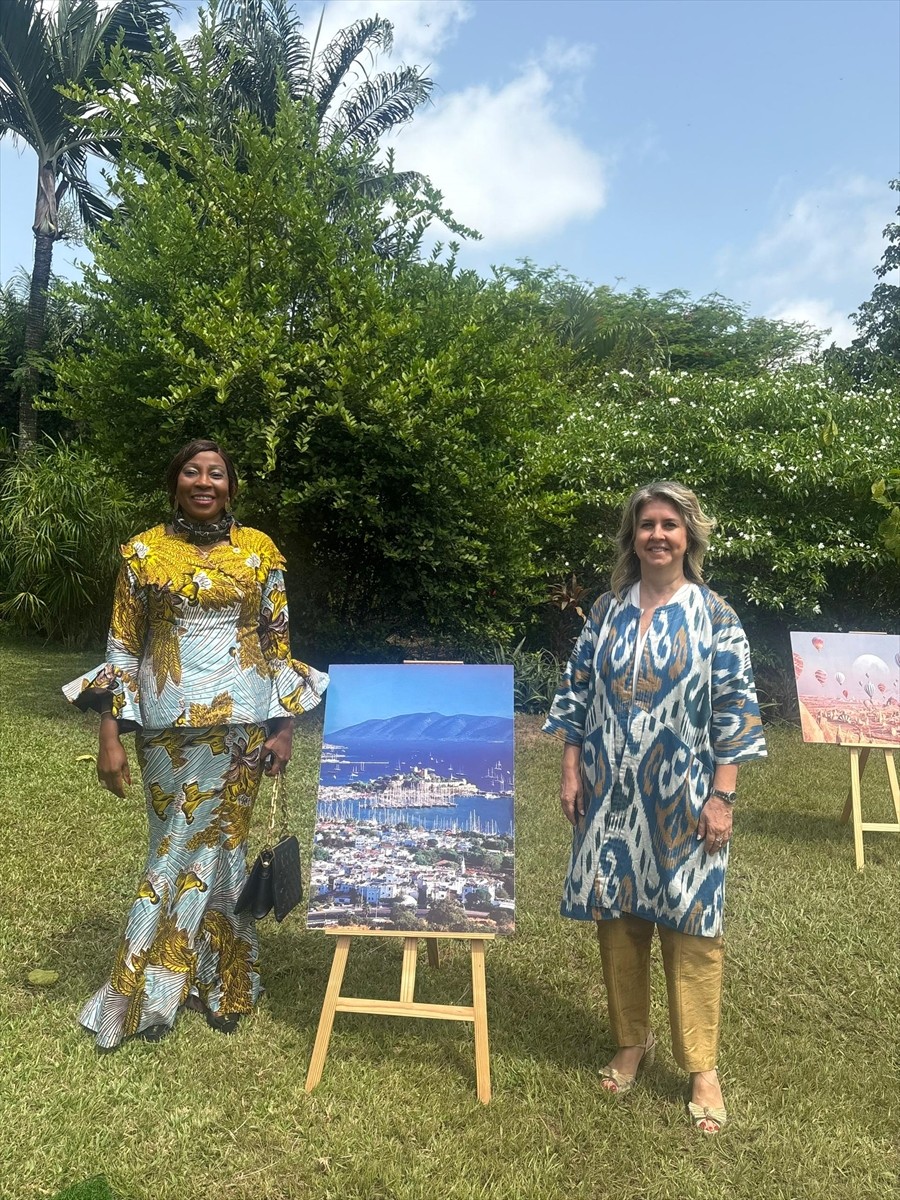 Türk mutfağının kültürel ve geleneksel zenginlikleri, Fildişi Sahili'nin ekonomik başkenti...
