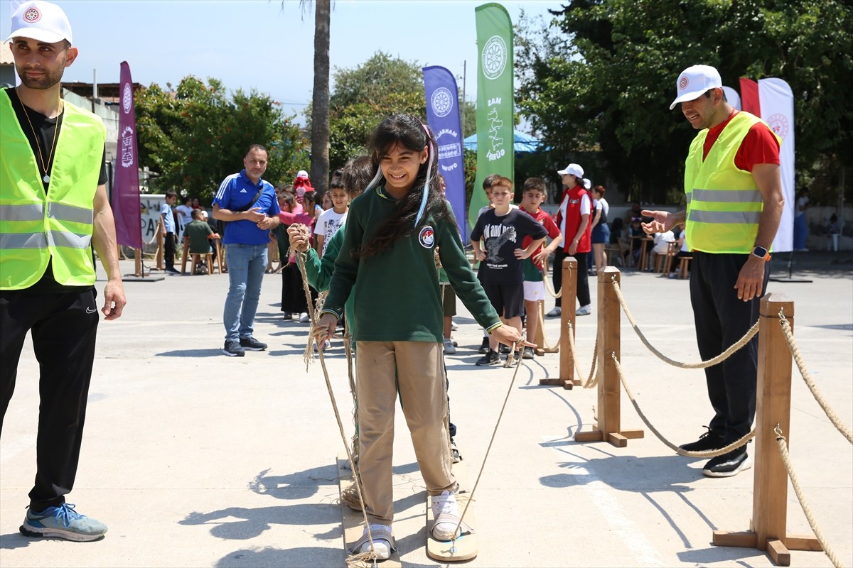 Türkiye Geleneksel Spor Dalları Federasyonunun Geleneksel Oyunlar Tırı, Hatay'ın İskenderun...