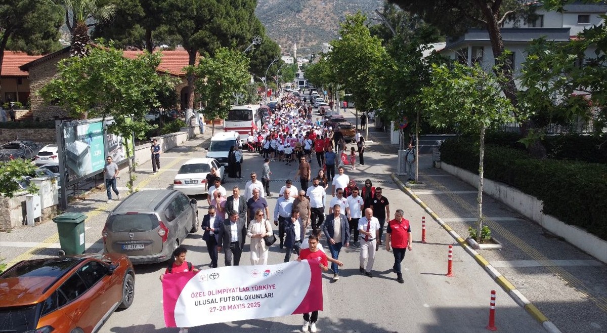 Türkiye Özel Sporcular Spor Eğitim ve Rehabilitasyon Derneği (TÖSSED) tarafından gerçekleştirilen...